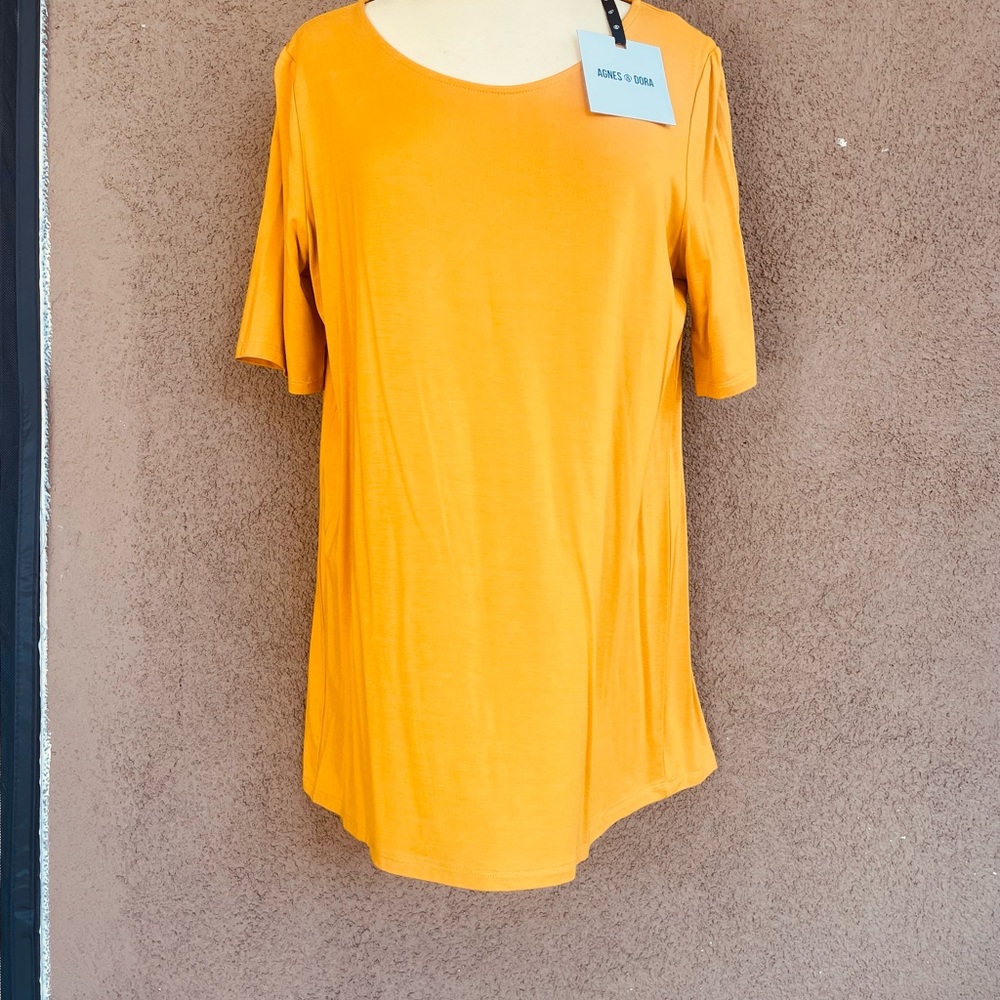 Agnes & Dora Vibrant mostasa Short Sleeve Top New size L